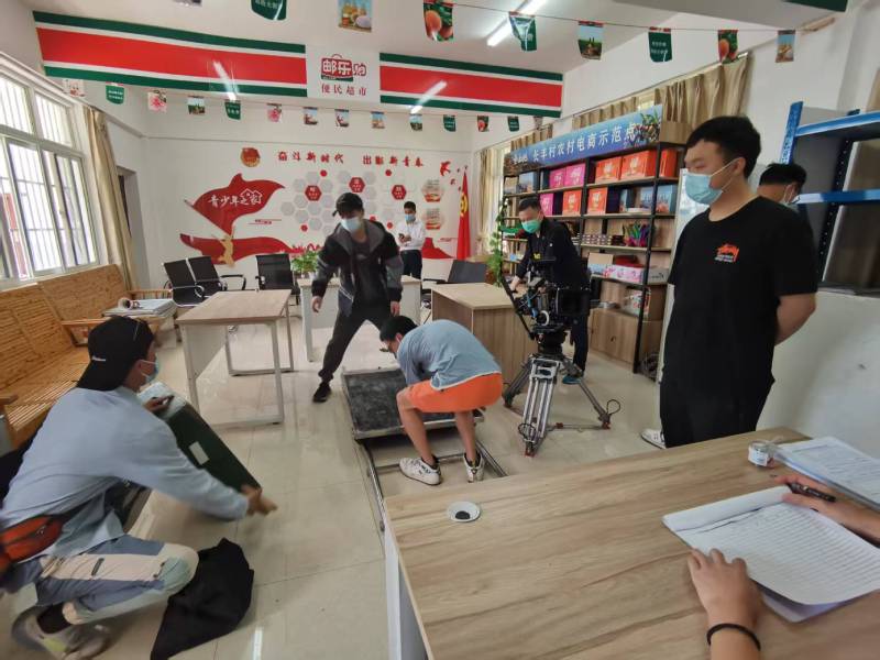 追星女孩心理学分析报告：开阳县广告片拍摄公司揭秘饭圈应援式传播逻辑